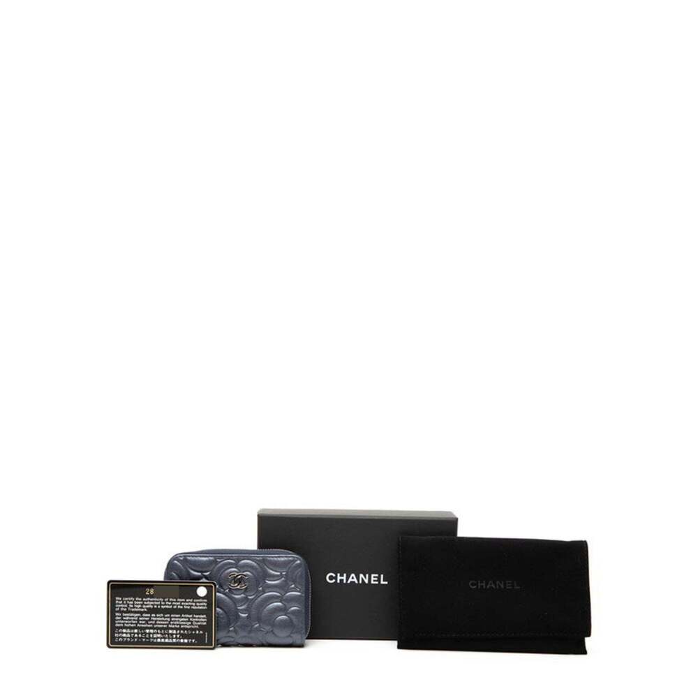 CHANEL Blue Leather Logo Wallet - Picture 7 of 7